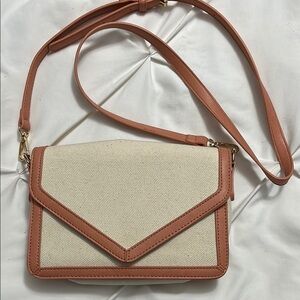 Elegant Tan and Cream Women's Bag